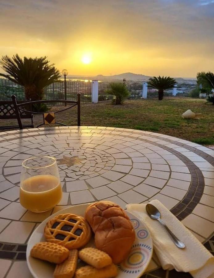 Il Panoramico Διαμέρισμα Tortolì Δωμάτιο φωτογραφία